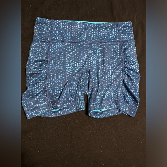 Lululemon athletica Speed Track Short Samba Snake Kayak Blue Hero Blue - Picture 2 of 8